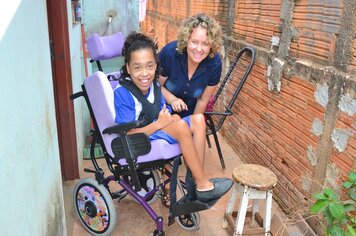 DHS realiza entrega de próteses e cadeiras de rodas a pacientes do SUS
