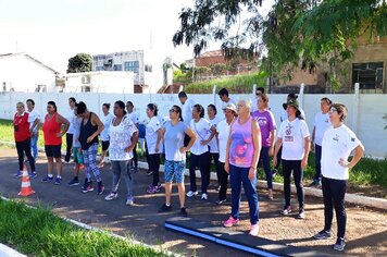 Pacientes participam de Atividade Física ao ar livre