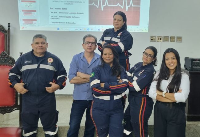 Alunos de enfermagem participam de capacitação com profissionais do SAMU Pompeia